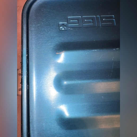 SIGG Light Weight Aluminum Food Container / Lunch Box - Picture 14 of 16